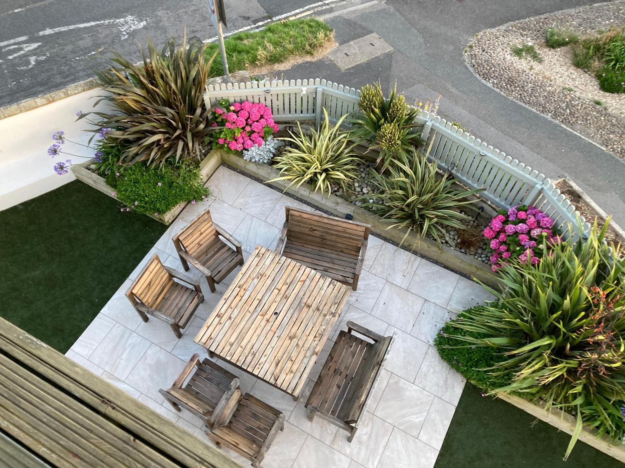 Beautiful 3 Bedroom Apartment By The Sea New Quay Eksteriør bilde